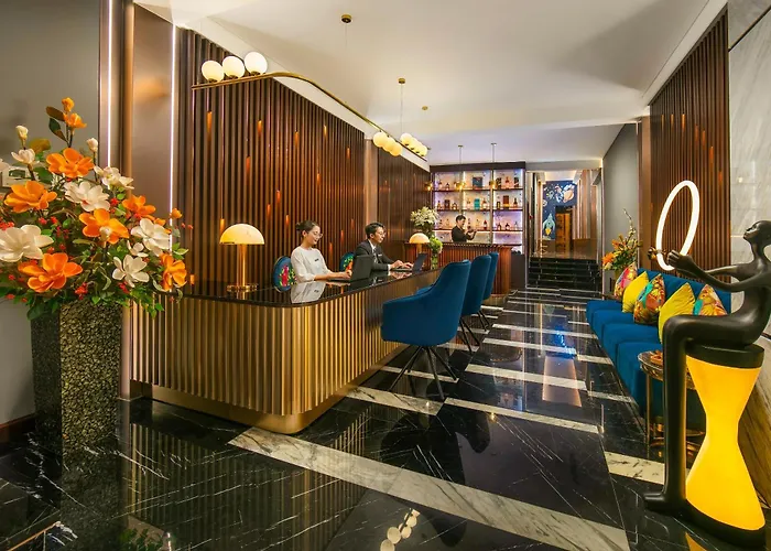 Aurora Central Hanoi Hotel