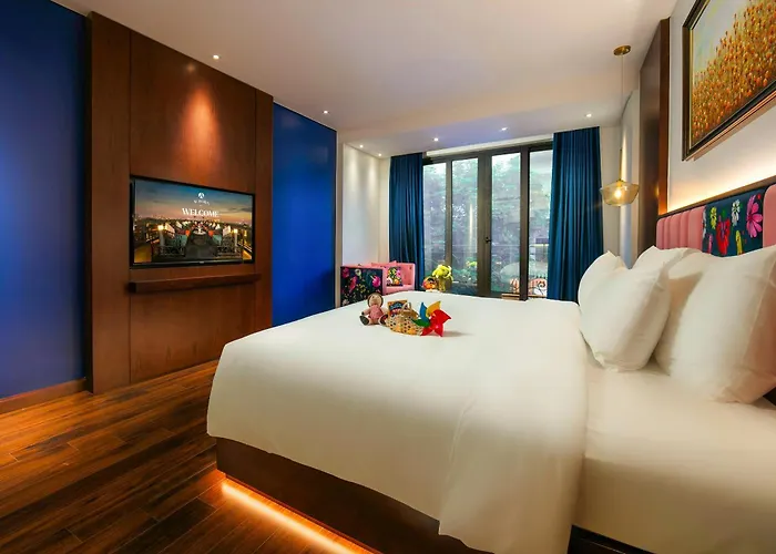 Aurora Central Hanoi Hotel